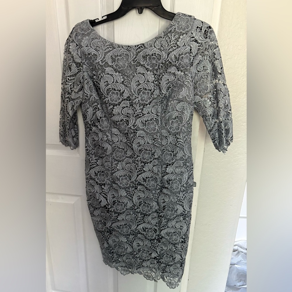 Eliza J Black and White Sheath Dress Short Sleeve Scoop Neck